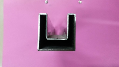 供应不锈钢玻璃槽 不锈钢加工定制 不锈钢线条 金属线条加工 不锈钢加工